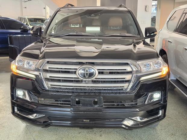 Toyota Land Cruiser 2018 Gray