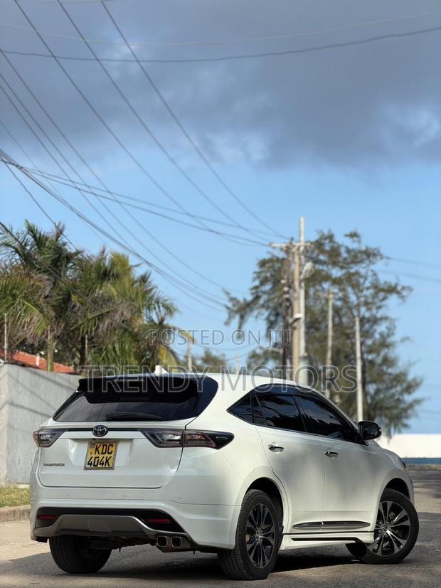 Toyota Harrier 2014 White