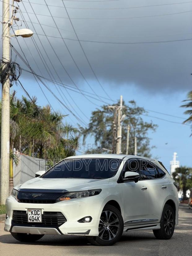 Toyota Harrier 2014 White
