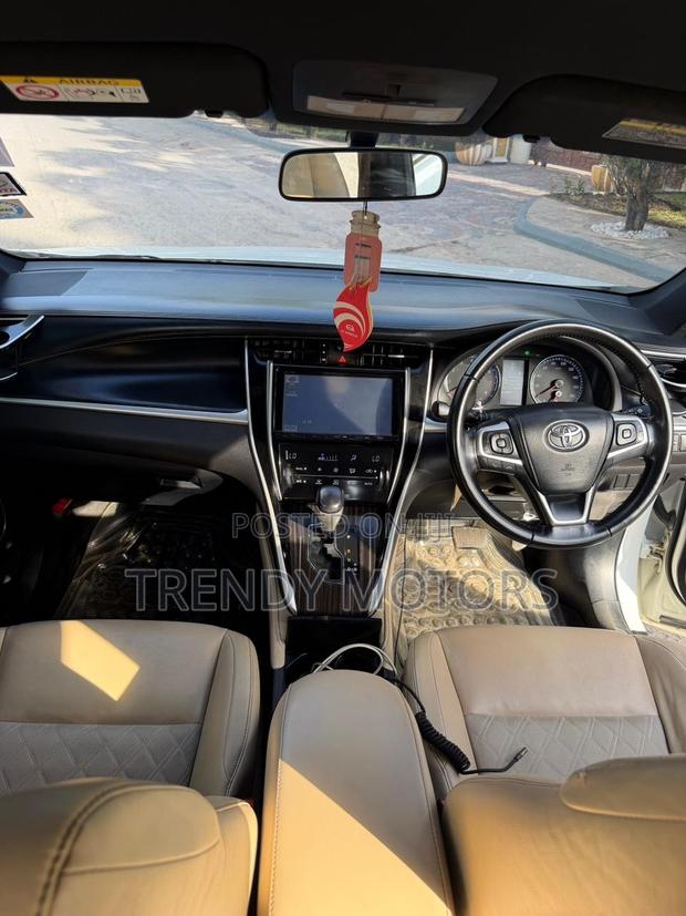 Toyota Harrier 2014 White