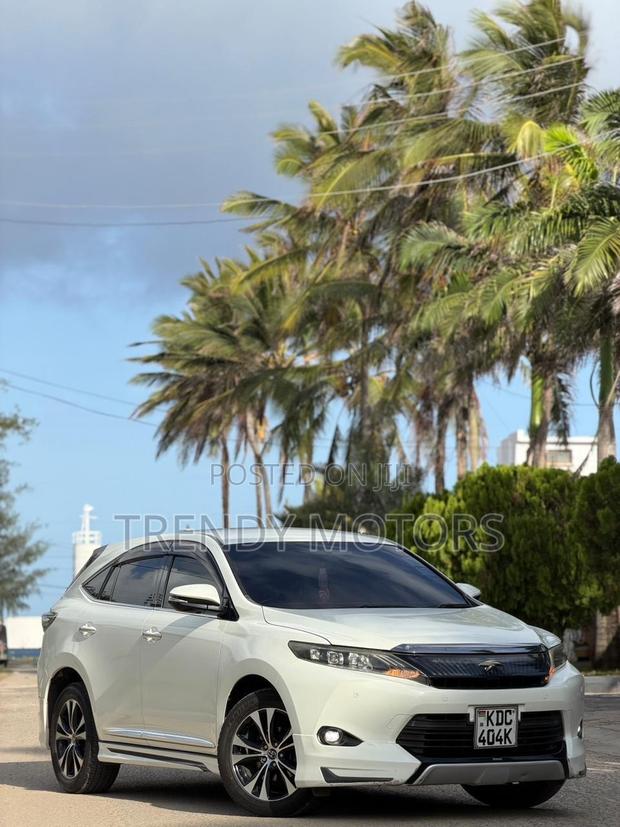 Toyota Harrier 2014 White