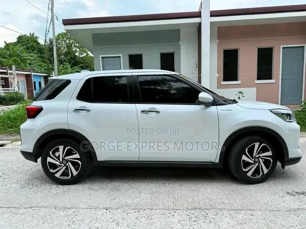 Toyota Raize 2020 White
