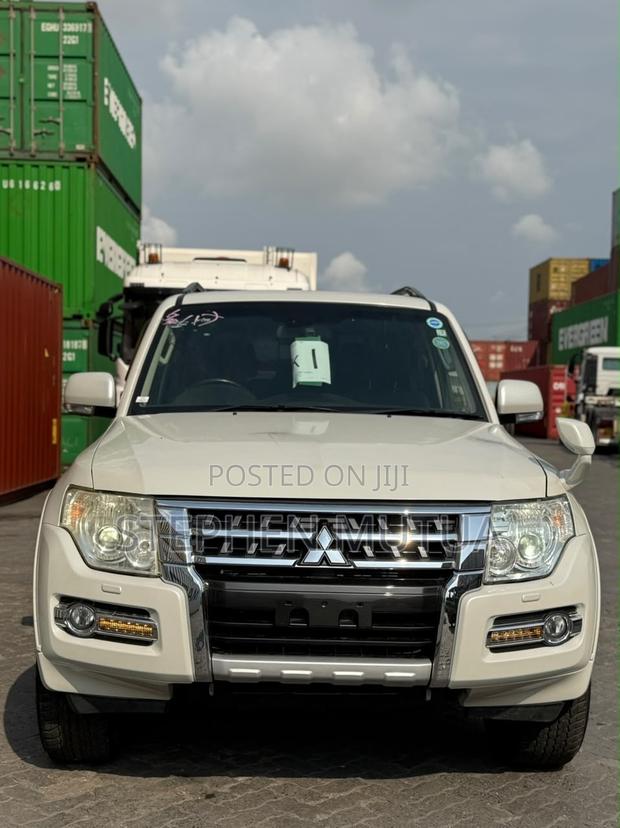 Mitsubishi Pajero Exceed 2019 White