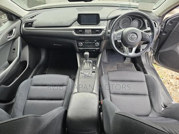 Mazda Atenza 2018 Silver