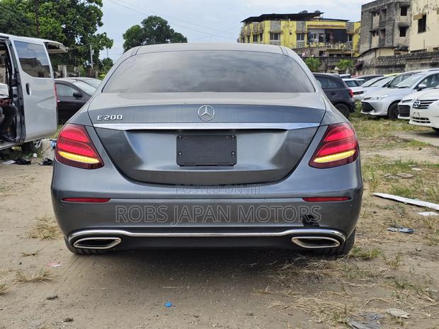Mercedes-Benz E200 2019 Gray