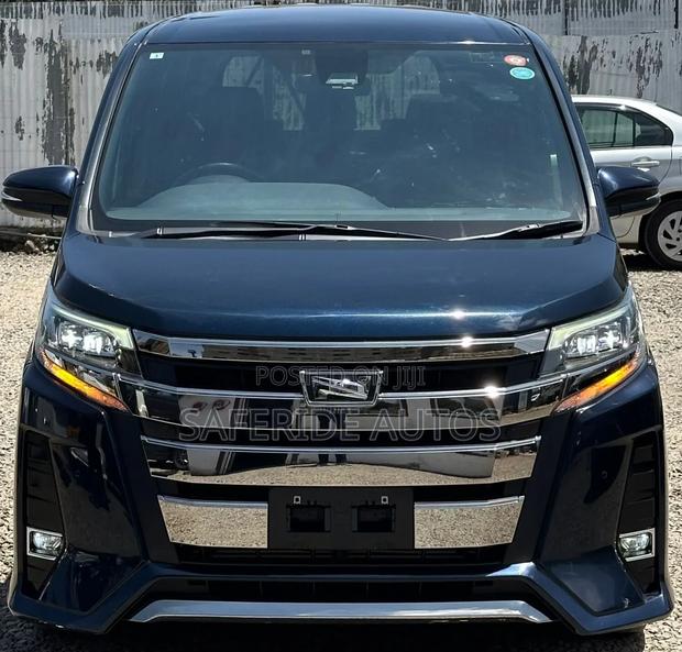 Toyota Noah 2020 Black