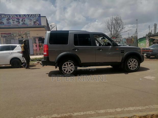 Land Rover Discovery 2009 Gray