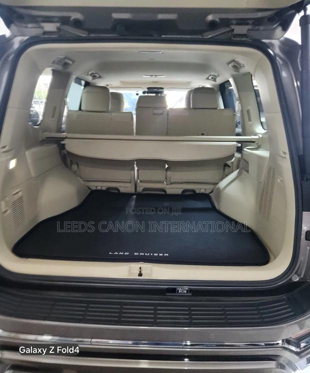 Toyota Land Cruiser 2021 Black