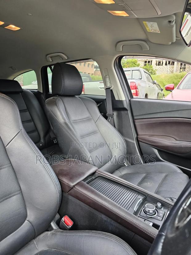 Mazda Atenza 2018 Off white
