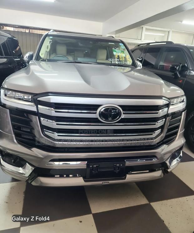 Toyota Land Cruiser 2021 Gray