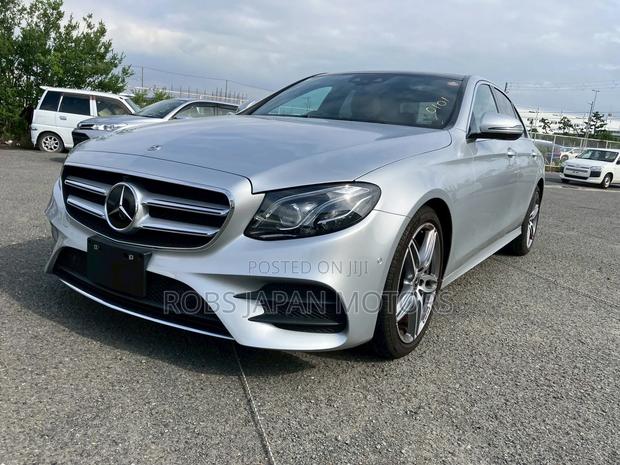 Mercedes-Benz E200 2019 Silver