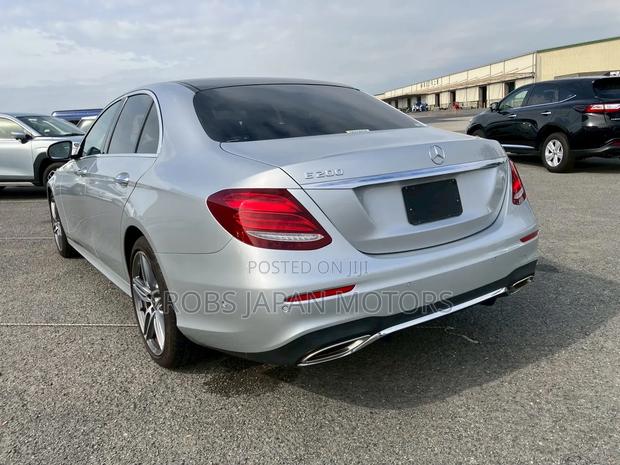 Mercedes-Benz E200 2019 Silver