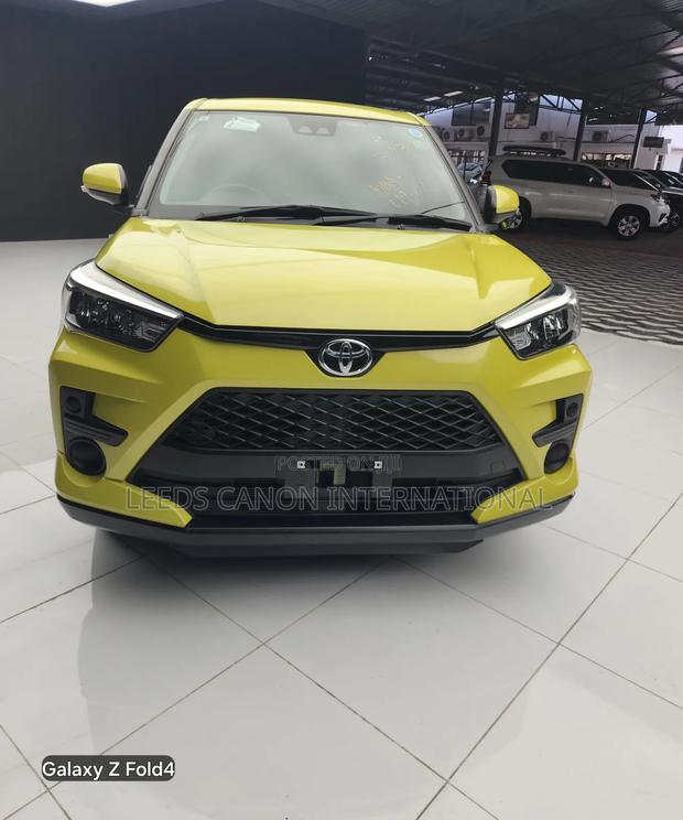 Toyota Raize 2019 Yellow