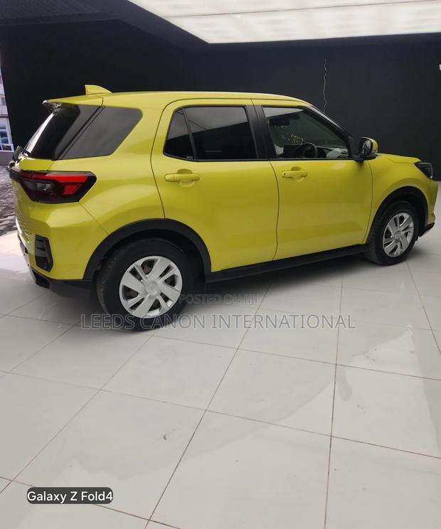 Toyota Raize 2019 Yellow