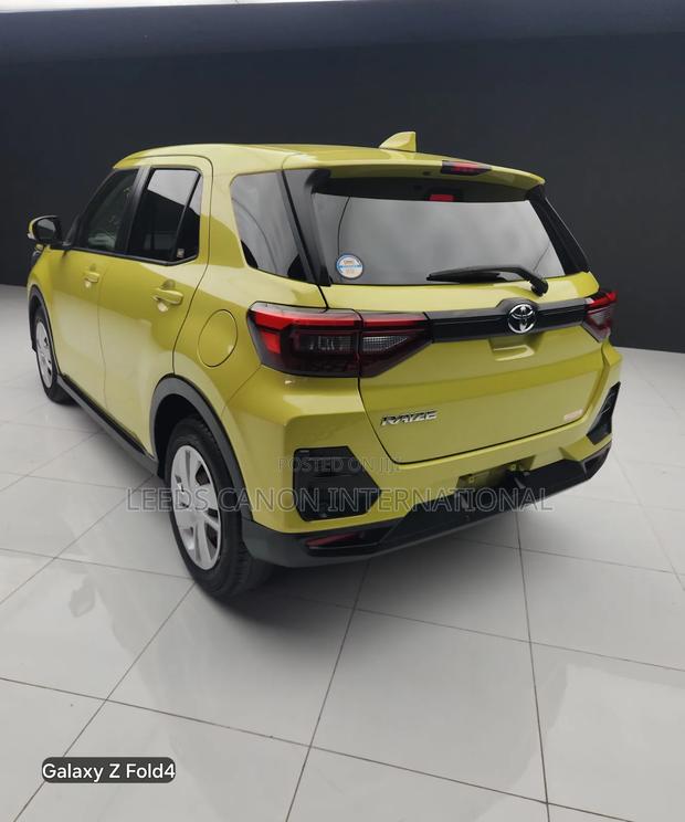 Toyota Raize 2019 Yellow