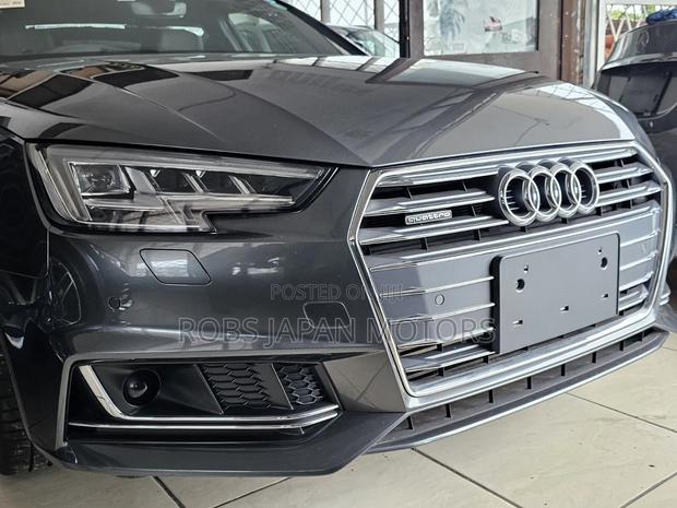 Audi A4 2018 Gray