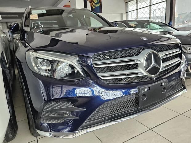 Mercedes-Benz GLC-Class 2018 Teal