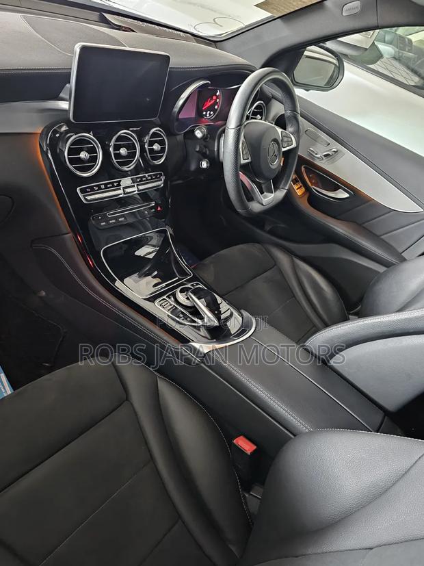 Mercedes-Benz GLC-Class 2018 Teal