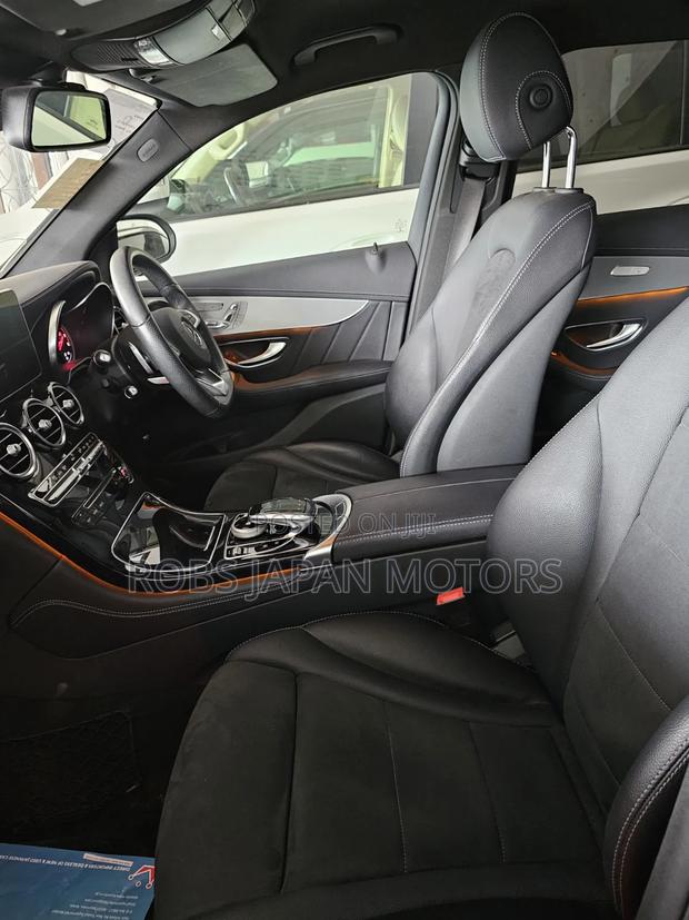 Mercedes-Benz GLC-Class 2018 Teal