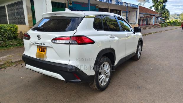 Toyota Corolla Cross 2021 White