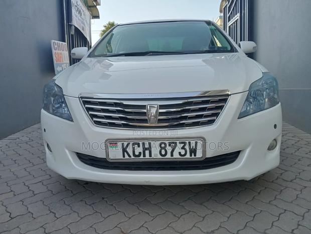 Toyota Premio 2011 White