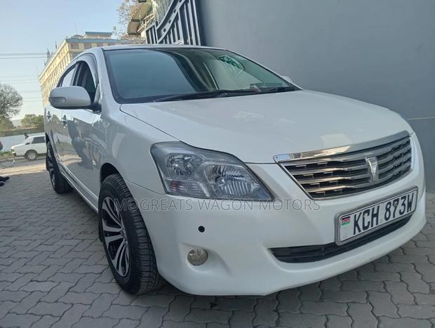 Toyota Premio 2011 White