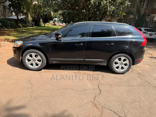 Volvo XC60 2012 Black