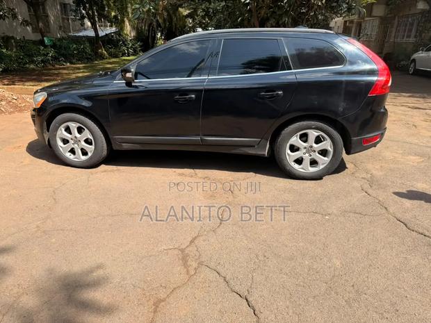 Volvo XC60 2012 Black