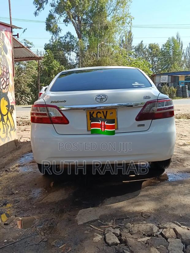 Toyota Premio 2012 White