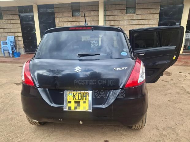 Suzuki Swift 2015 Black