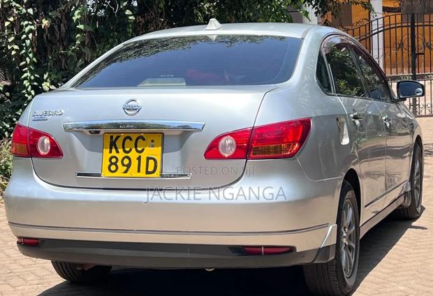 Nissan Bluebird 2008 Silver
