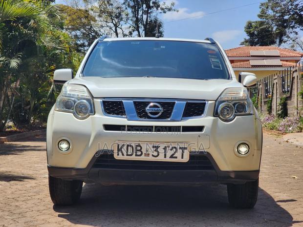 Nissan X-Trail 2013 White