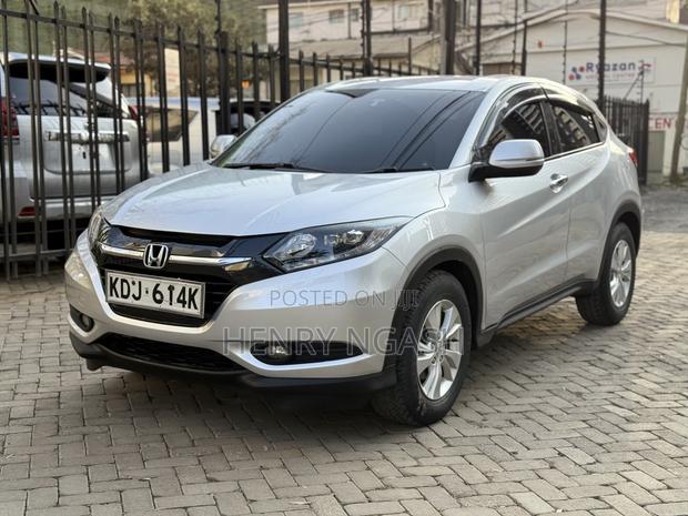 Honda Vezel 2015 Silver