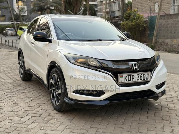 Honda Vezel 2018 White