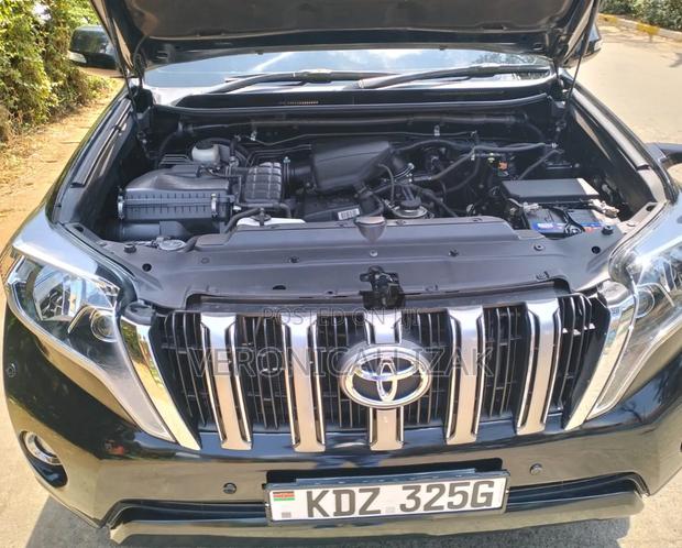 Toyota Land Cruiser Prado 2012 Black