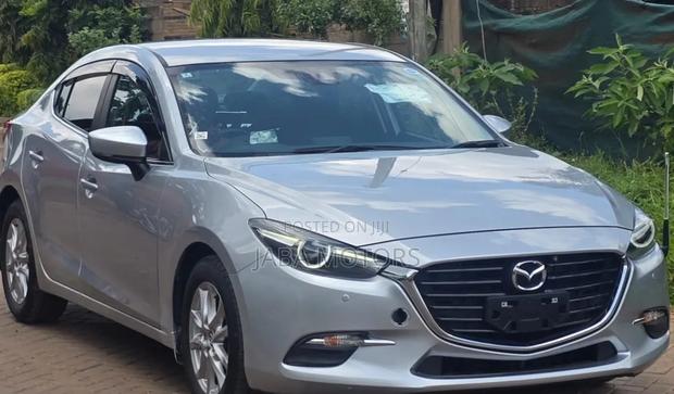 Mazda Axela 2018 Silver