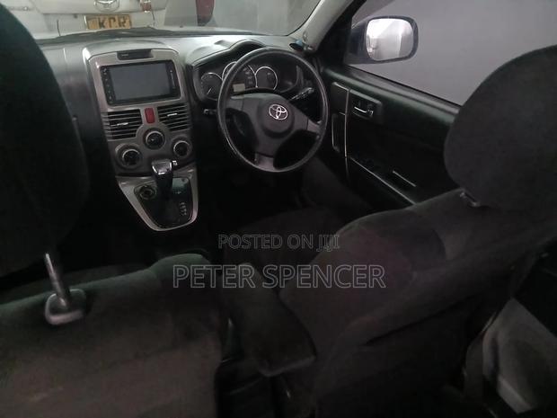 Toyota Rush 2015 Silver