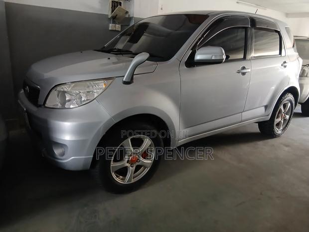 Toyota Rush 2015 Silver