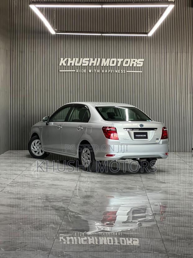 Toyota Axio 2019 Silver