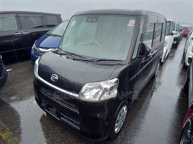 Daihatsu Tanto 660 FWD 2019 Black