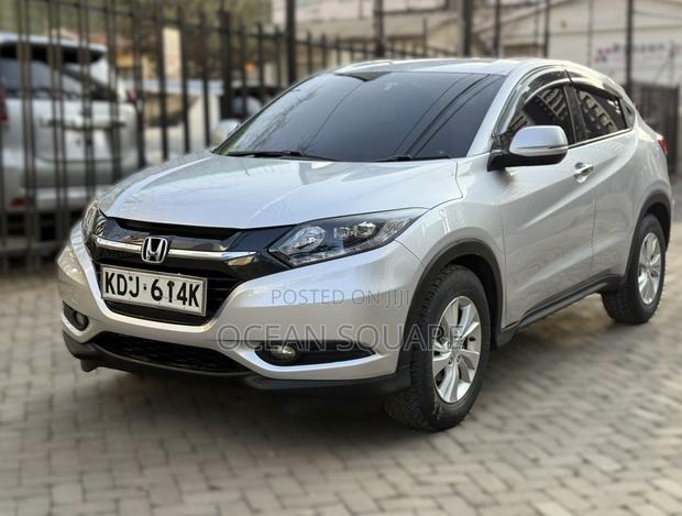 Honda Vezel 1.5 4WD 2015 Silver