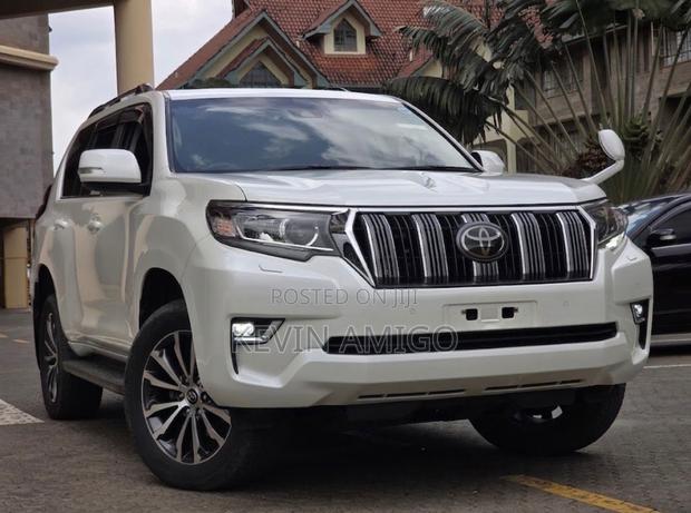 Toyota Land Cruiser Prado 2.8 2019 White