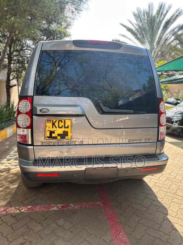 Land Rover Discovery 2011 Silver