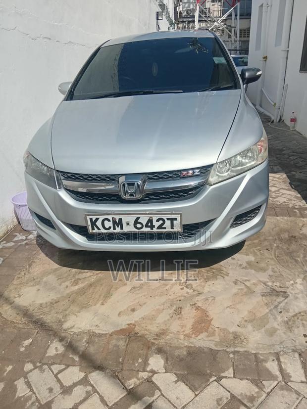 Honda Stream 2010 Silver