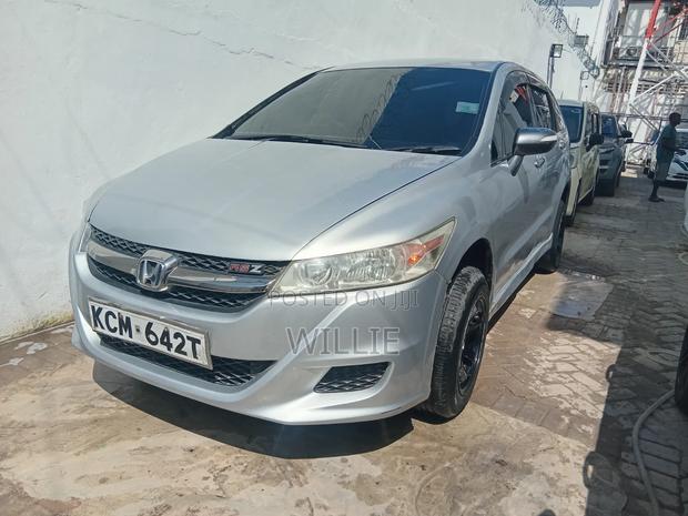 Honda Stream 2010 Silver