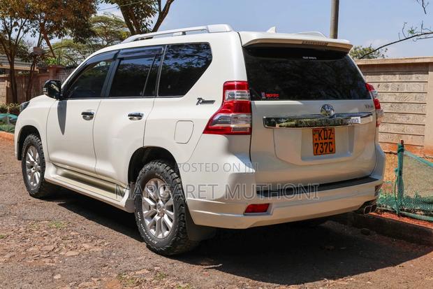 Toyota Land Cruiser Prado 2016 White