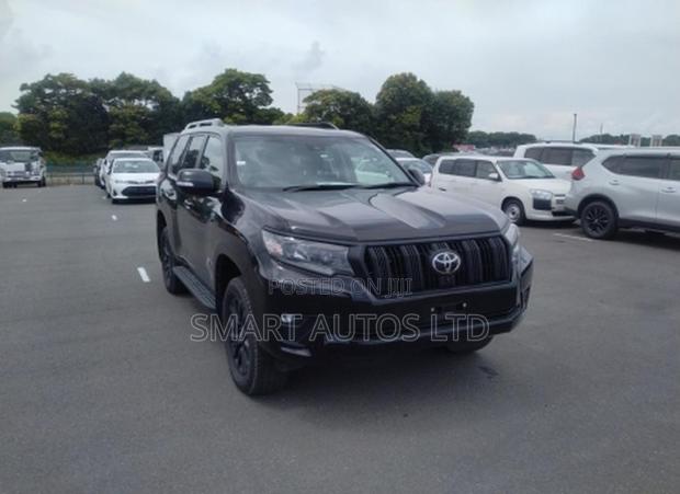 Toyota Land Cruiser Prado 2.8 2023