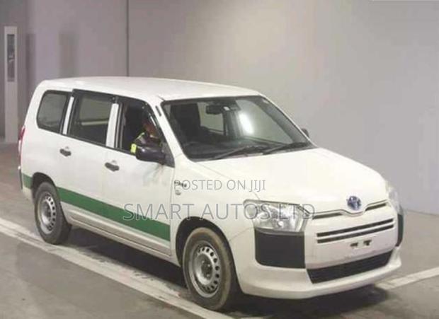 Toyota Probox 1.5 Hybrid DX Comfort 2020