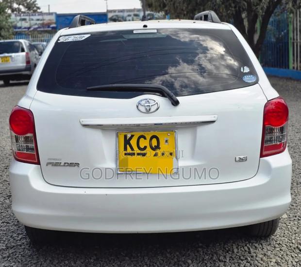 Toyota Corolla Fielder 2010 White