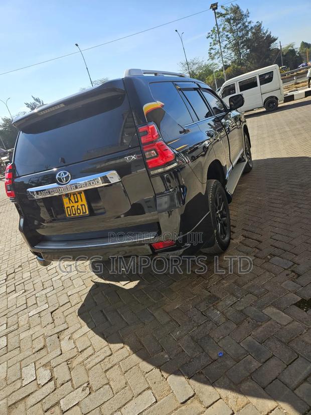 Toyota Land Cruiser Prado 2019 Black